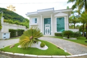 Casa na praia, Condomínio fechado, 5 suítes, Piscina, Churrasqueira, Costão do Pernambuco, Guarujá.