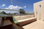 Linda cobertura em Buraquinho com 216m2.