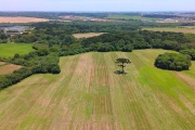 ÁREA DE 367.000,00m2 A VENDA EM SÃO JOSÉ DOS PINHAIS.