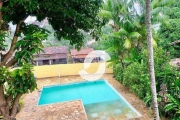 Casa com 4 dormitórios à venda, 440 m² por R$ 970.000,00 - Pendotiba - Niterói/RJ