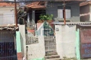 Casa à venda na Rua Madri, 242, Utinga, Santo André