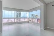 Apartamento com 03 suítes e vista para o mar à venda no Centro de Balneário Camboriú.