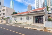 Casa à venda no centro de Balneário Camboriú