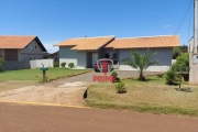 Casa à venda na Estância Santa Paula em Cambé. Térrea em amplo terreno no condomínio fechado, com 2 suítes, sala com 2 ambientes, escritório, cozinha