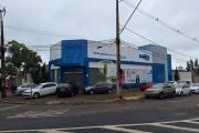 Loja comercial para locação no centro de Londrina. Próximo à avenida Bandeirantes. Com estacionamento.