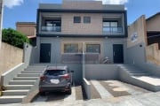 Casa 2 dormitórios à venda no Bairro Alto Petrópolis com 100 m² de área privativa - 2 vagas de garagem