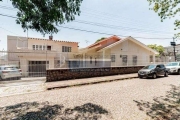 Casa 3 dormitórios à venda no Bairro Vila Ipiranga com 173 m² de área privativa - 2 vagas de garagem