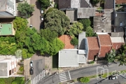 Terreno à venda na Rua Bezerra de Menezes, 178, Passo da Areia, Porto Alegre