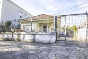 Casa com 3 quartos à venda na Rua Dona Cecília, 72, Medianeira, Porto Alegre