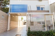 Casa com 3 quartos à venda na Rua Serro Azul, 1100, Santa Maria Goretti, Porto Alegre