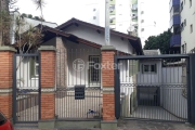 Casa com 3 quartos à venda na Rua Artigas, 191, Petrópolis, Porto Alegre