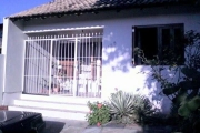 Casa com 2 quartos à venda na Rua Doutor Deoclécio Pereira, 199, Jardim Floresta, Porto Alegre