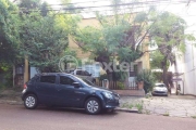 Terreno comercial à venda na Rua Bezerra de Menezes, 167, Passo da Areia, Porto Alegre