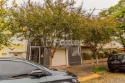 Casa com 3 quartos à venda na Rua Liberdade, 57, Rio Branco, Porto Alegre