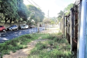 Terreno à venda na Rua Upamaroti, 778, Cristal, Porto Alegre