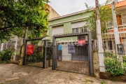 Casa com 3 quartos à venda na Avenida Taquara, 111, Petrópolis, Porto Alegre