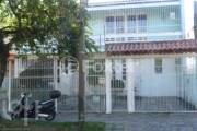 Casa com 3 quartos à venda na Rua Professor Pedro Santa Helena, 500, Jardim do Salso, Porto Alegre