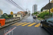 Casa com 3 quartos à venda na Rua Santo Antônio, 512, Barreiros, São José