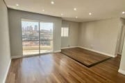 Apartamento com 3 quartos, 74m², à venda em São Paulo, Vila Bertioga 2 vagas, sacada na suíte e sala. Desocupado.