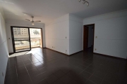 Apartamento à Venda com 03 Quartos no Santa Cruz em Ribeirão Preto com Sacada.