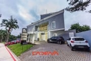 Casa com 12 vagas à venda no Mercês