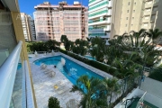 APARTAMENTO PE NA AREIA RECUADO COM 4 DORMITÓRIOS NA RIVIERA.