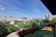 Casa, vista livre e panorâmica, no Morro Santa Therezinha, em Santos