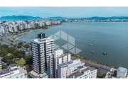 COBERTURA DUPLEX, alto padrão, com área de 277,00 m², com 3 dormitórios, sendo 1 suíte com sacada e vista mar no bairro Agronômica.