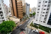 APARTAMENTO SEMIMOBILIADO COM 4 QUARTOS SENDO 1 SUÍTE 2 VAGAS DE GARAGEM NO CENTRO DE FLORIANÓPOLIS/SC