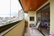 Apartamento com vista para o mar SEMIMOBILIADO com 3 dormitórios, sendo 2 suítes, 1 vaga de garagem no bairro Canto em Florianópolis/SC.