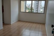 Apartamento para locação, com 2 dormitórios e 1 vaga. Cidade Monções