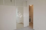 Apartamento para Locação em Pinheiros, São Paulo-SP: 1 Quarto, 1 Sala, 1 Banheiro - 30m² de Área