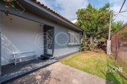 Casa em condomínio fechado com 3 quartos para alugar na Rua General Nestor Silva Soares, 198, Três Figueiras, Porto Alegre