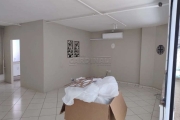 Comercial Sala / Salão com Condomínio em São Carlos