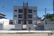 Apartamento no Aririú com 2 quartos