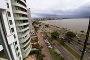 Apartamento à venda na Avenida Governador Irineu Bornhausen, 3400, Agronômica, Florianópolis