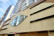 Apartamento a venda 04 dormitórios quadra mar Centro Balneário Camboriú