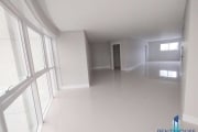 Apartamento Quadra Mar para Venda em Balneário Camboriú, CENTRO, 3 dormitórios, 3 suítes, 4 banheiros, 2 vagas