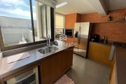 Elegance imóveis vende casa/sobrado em ótima localização, 456m, 4 dormitórios, 1 suítes, closet, piscina e 4 vagas de garagem. Comprar R$ 1.550.000,00