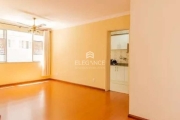 Elegance imóveis vende apartamento desocupado de 3 dormitórios, 1 suíte, dependência e 1 vaga de garagem/box em Menino Deus - Porto Alegre.