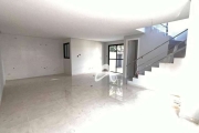 Sobrado com 3 dormitórios à venda, 105 m² por R$ 639.000 - Uberaba - Curitiba/PR