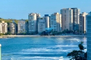 Apartamento com 2 dormitórios à venda, na quadra da praia de Pitangueiras - Guarujá/SP