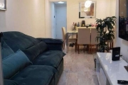 Apartamento com 3 dormitórios à venda, 77 m² por R