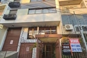 Apartamento de 02 quartos com garagem no bom fim