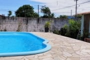 Casa com piscina á venda em Itanhaém - litoral de SP .