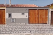 Casa á venda em Itanhaém com piscina e churrasqueira - Itanhaém/SP.