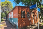 Casa com 2 quartos à venda na Rua Umbú, 161, Passo da Areia, Porto Alegre