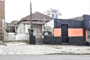 Casa à venda na Travessa Professor Emeterio Garcia Fernandez, 312, Vila Ipiranga, Porto Alegre