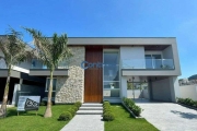 Linda casa em condominio no Pedra Branca em Palhoça.