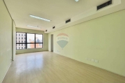 Sala Comercial com 31 m² na Rua Américo Brasiliense - Chácara Santo Antônio